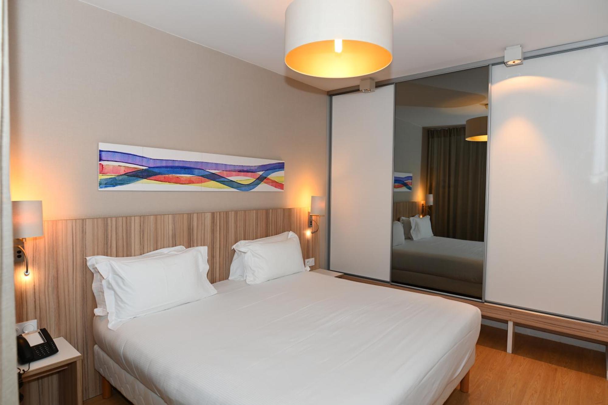 Appart Hotel Q7 Lodge Lyon 7 Ngoại thất bức ảnh